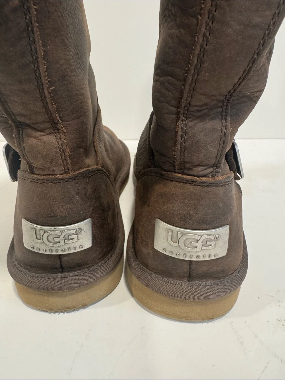UGG Kensington Women's Brown Leather & Shearling Boots 5678 Size 6 nwot